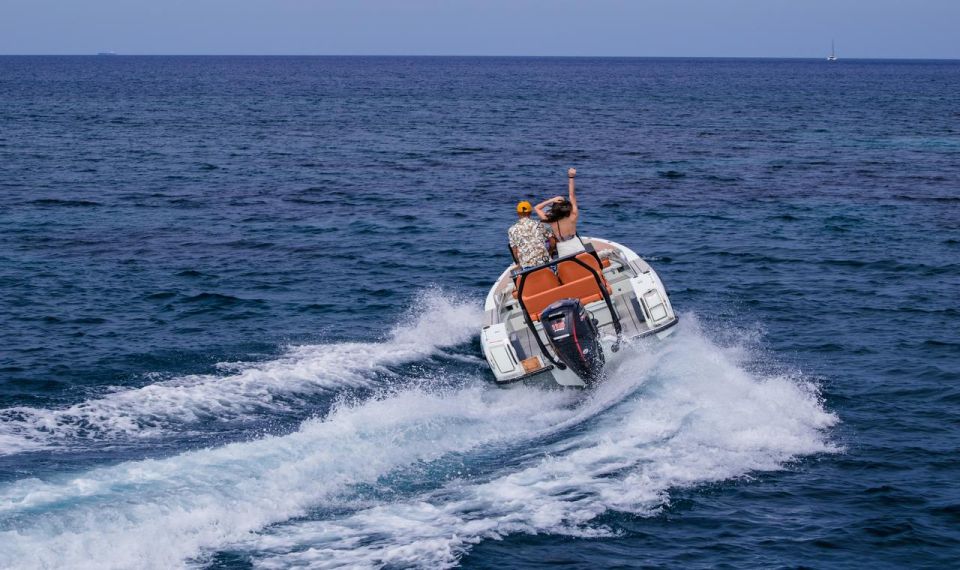 Santorini: Luxury Boat Rental With License - Itinerary of the Experience