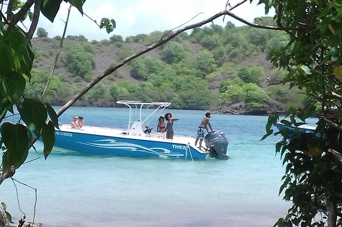 Sea Excursion in the Bays of Robert and Francois. - Accessibility and Participation