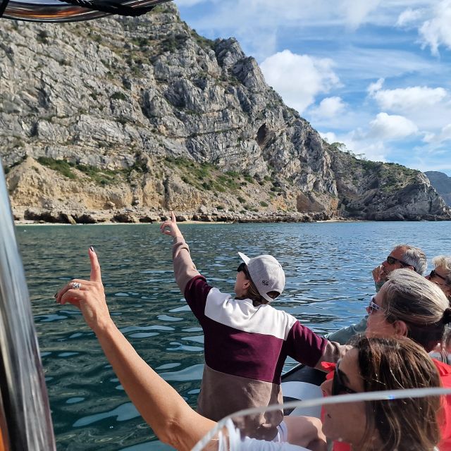 Sesimbra: Boat Tour With Lunch at Portinho Da Arrabida - Safety Briefing and Preparation