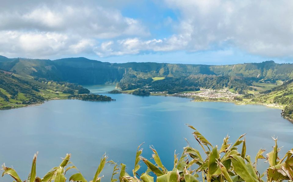 Sete Cidades: Full Day Jeep Tour and Walking Trail - Inclusions