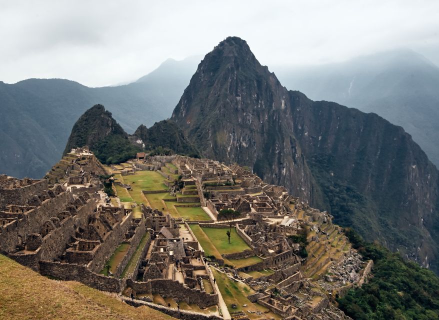 Short Inka Trail to Machupicchu 2 Days 1 Night - Day 1 Itinerary