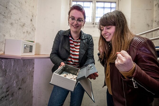 Shrewsbury Prison Escape Room - The Cell - Visitor Reviews and Ratings