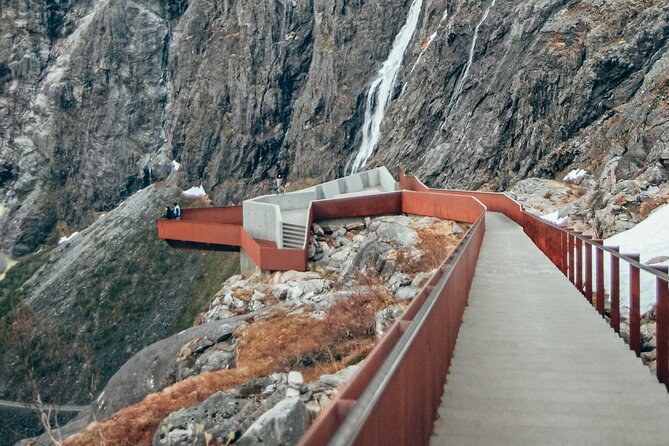 Sightseeing Tour in Trollstigen - Land of Trolls - Meeting and End Points