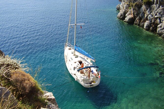 Single Day Sail Boat Cruise With Swimming, Snorkeling, Drinks and Lunch - Sample Menu