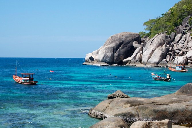 Snorkel Tour to Koh Nangyuan and the Hidden Bays of Koh Tao Onboard the Oxygen - Exploring Koh Nangyuan