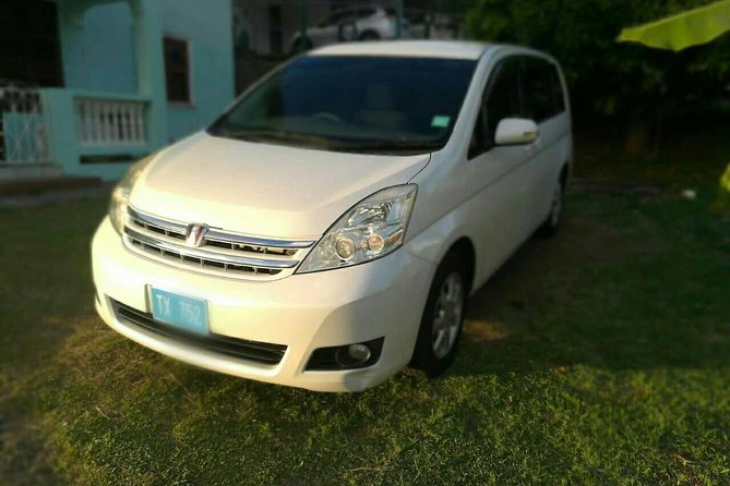 St Lucia Airport Transfer to ANY Bay Gardens Location - Easy Booking Process