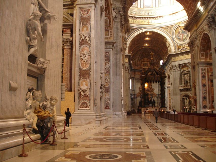 St Peters Basilica Tour With Dome and Crypts - Guided Experience