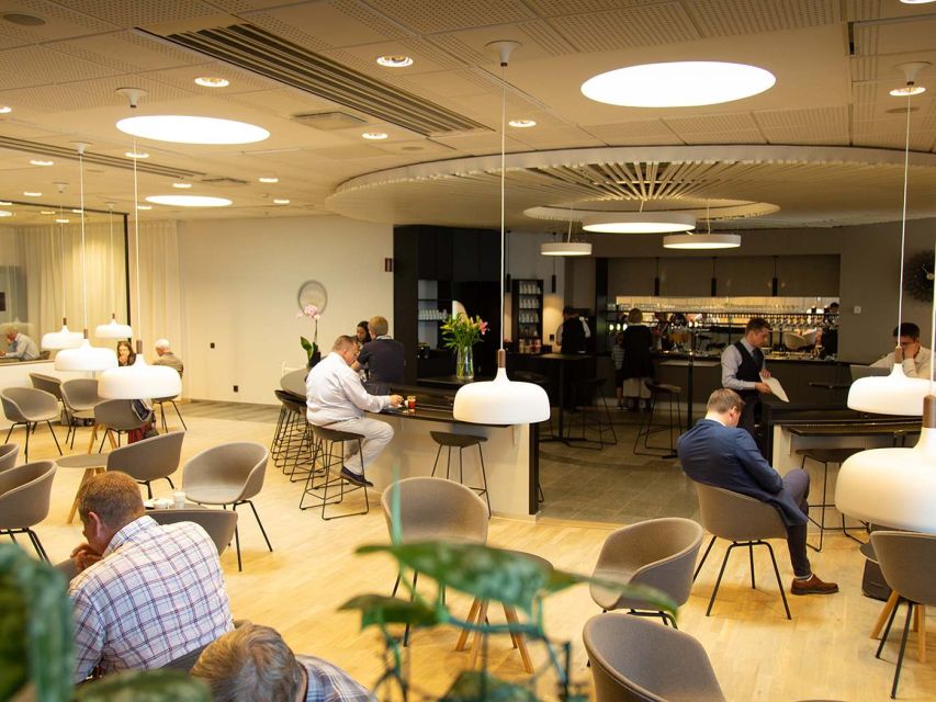 Stockholm Arlanda Airport (ARN): Premium Lounge Entry - Lounge Amenities and Services