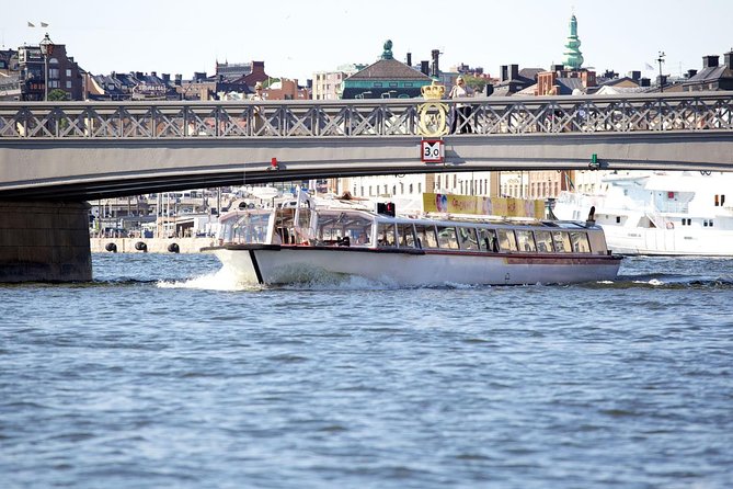 Stockholm Hop-On Hop-Off Sightseeing Cruise - Onboard Experience and Amenities