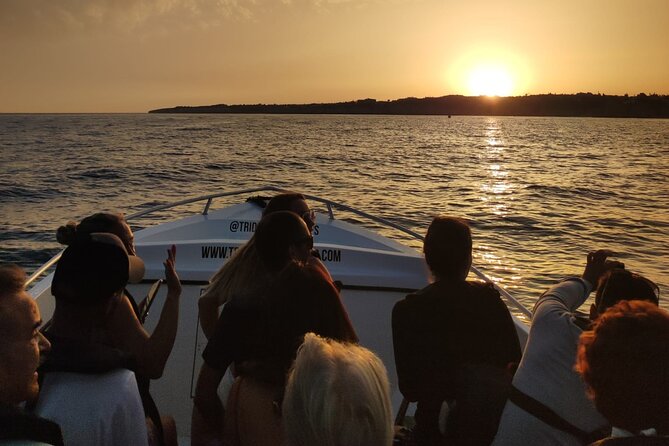 Sunset Benagil Caves Boat Tour From Armacao De Pera - Inclusions and Accessibility