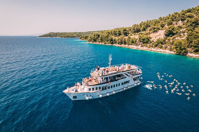 Sunset Cruise From Split With Live Music and Unlimited Open Bar - Whats Included in the Cruise
