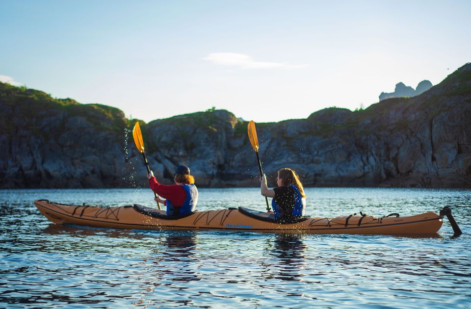 Svolvær: Evening Kayaking Adventure - Experience Highlights