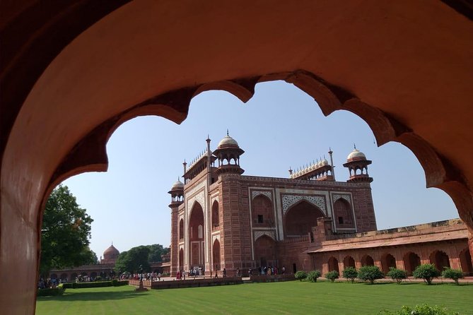 Taj Mahal Day From Delhi by Car. - Meeting and Pickup