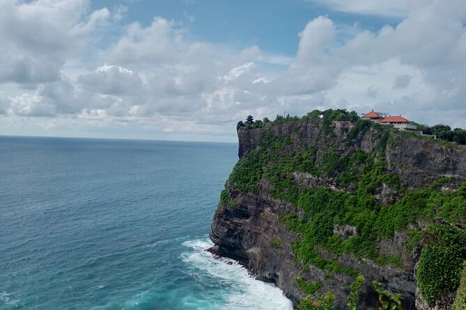 Tanah Lot and Uluwatu Temple Private Guided Tour - Meeting and Pickup