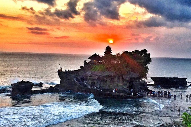 Tanah Lot Sunset and Monkey Forest Tour. - Transportation Details