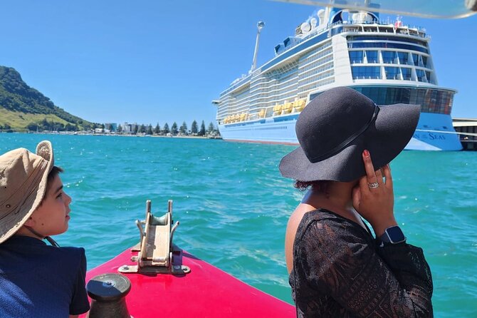 Tauranga Harbour Scenic One Hour Historical Boat Cruise - Wildlife Sightings