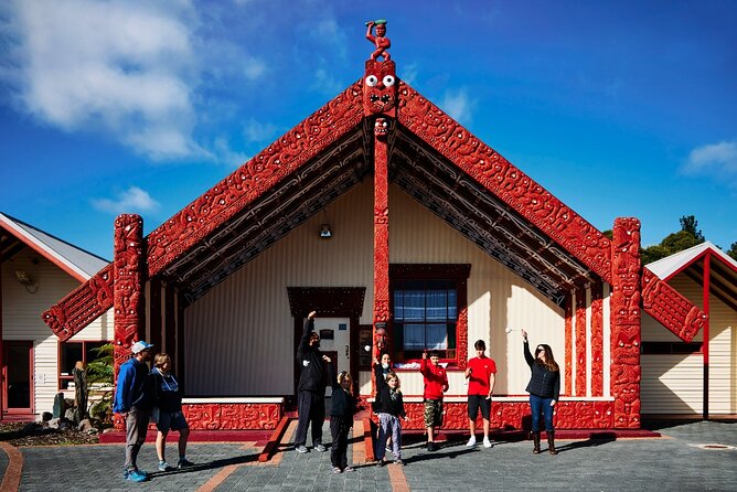 Tauranga Shore Excursion: Rotorua Highlights - Cultural Experience at Whakarewarewa