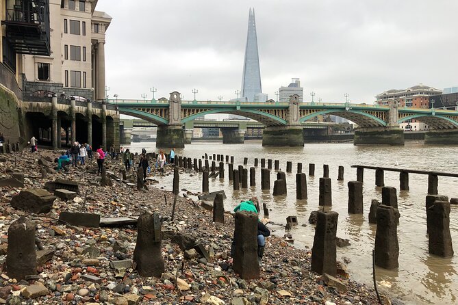 Thames Beachcombing - Whats Included in Tour