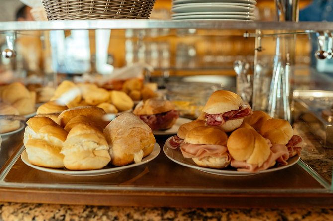 The 10 Tastings of Verona With Locals: Private Food Tour - Cultural Experiences