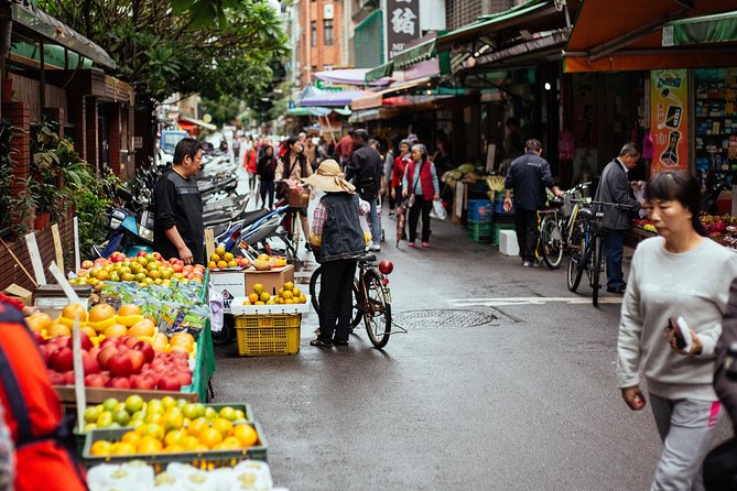 The Award-Winning PRIVATE Food Tour of Taipei: The 10 Tastings - Learning From Local Guides