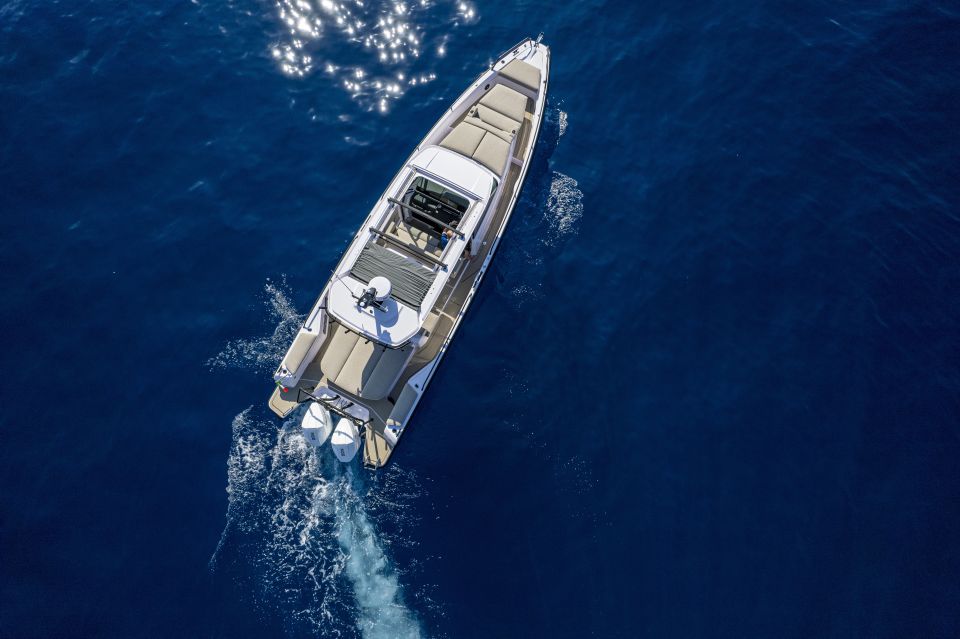 The Fastest All Inclusive Private Motor Yacht in Santorini - Experience and Amenities