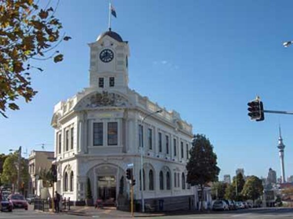 The Inside Loop: an Electric Bike Tour of Aucklands Coolest Neighborhoods - Scenic Routes and Attractions