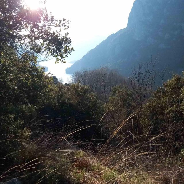 THESSALONIKI: CLIMBING WITH A VIEW OF THE ALIAKMONAS DAM - Instructor Qualifications