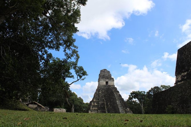 Tikal VIP Exclusive Tour From Flores Region - Whats Included in the Tour