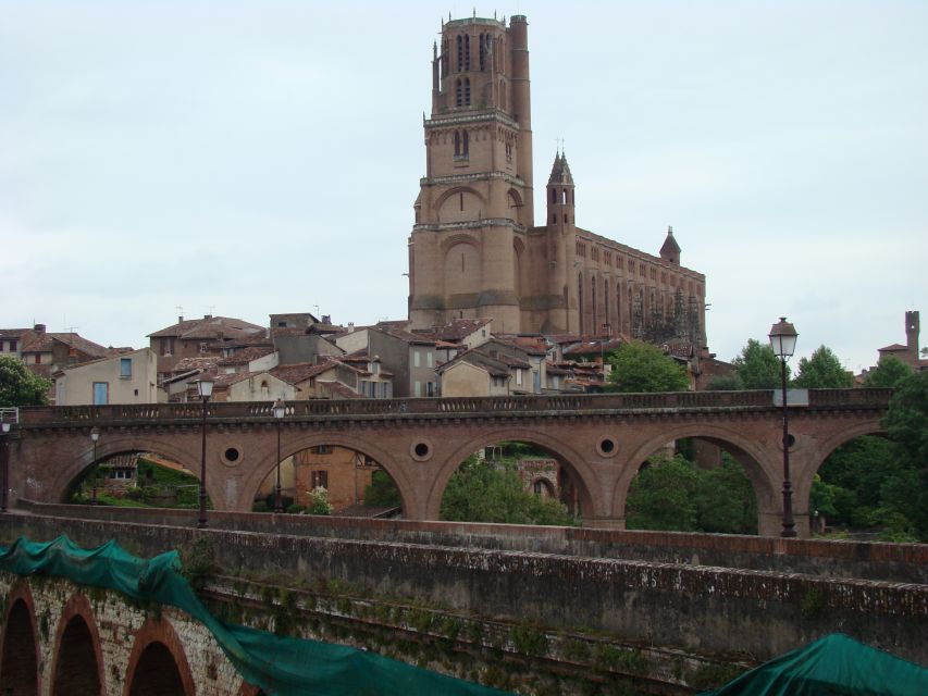 Toulouse to Carcassonne & Albi: Private Sightseeing Tour - Exploring Carcassonne