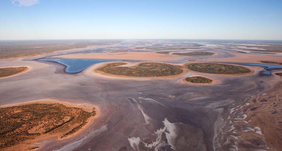 Uluru, Kata Tjuta & Lake Amadeus: 1 Hour Scenic Plane Flight - Features