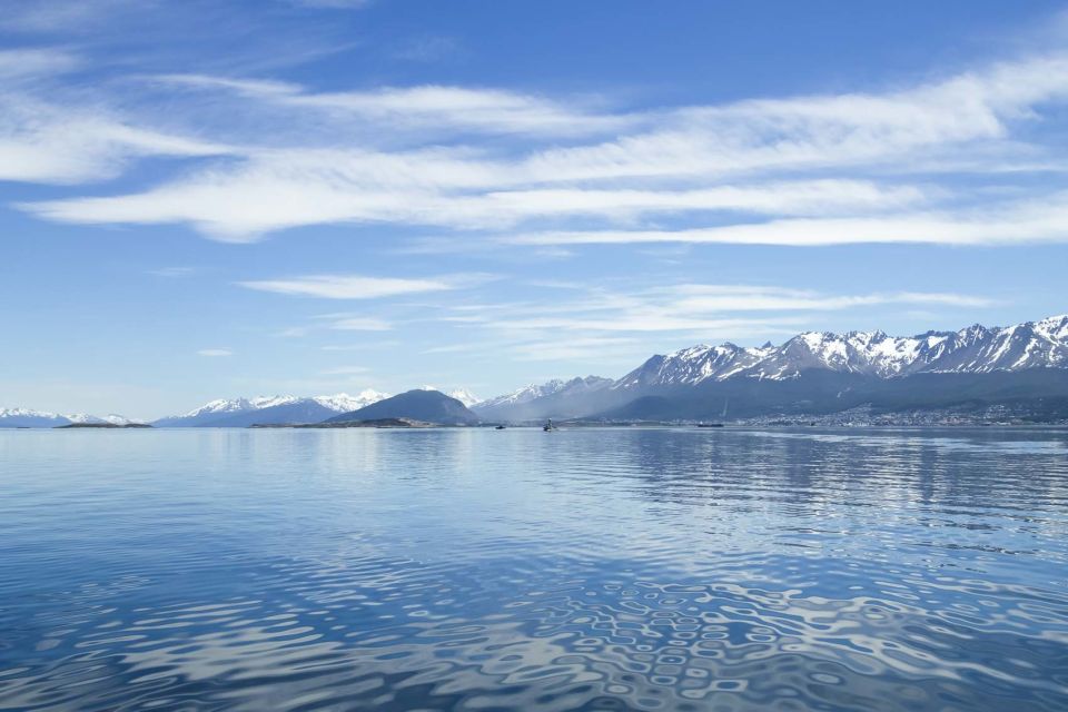 Ushuaia: Panoramic City Train Tour - Scenic Highlights