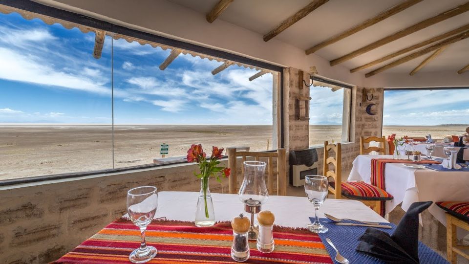 Uyuni: Night of Stars + 4 Star Salt Hotel | Private | - Day 2: Exploration of Salar De Uyuni