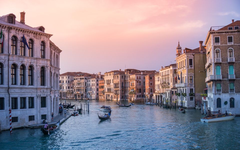 Venice: Express Walk With a Local in 90 Minutes - Experience Highlights