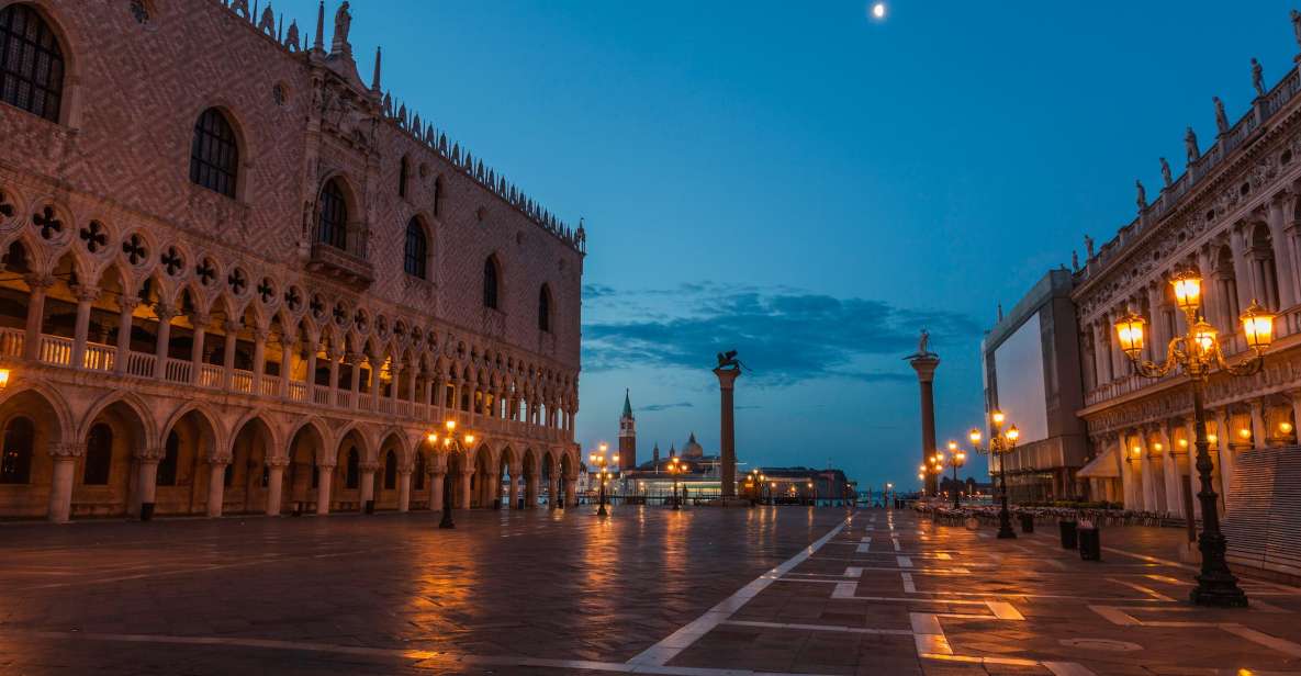 Venice: Private Ghost Tour and Gondola Ride - Booking