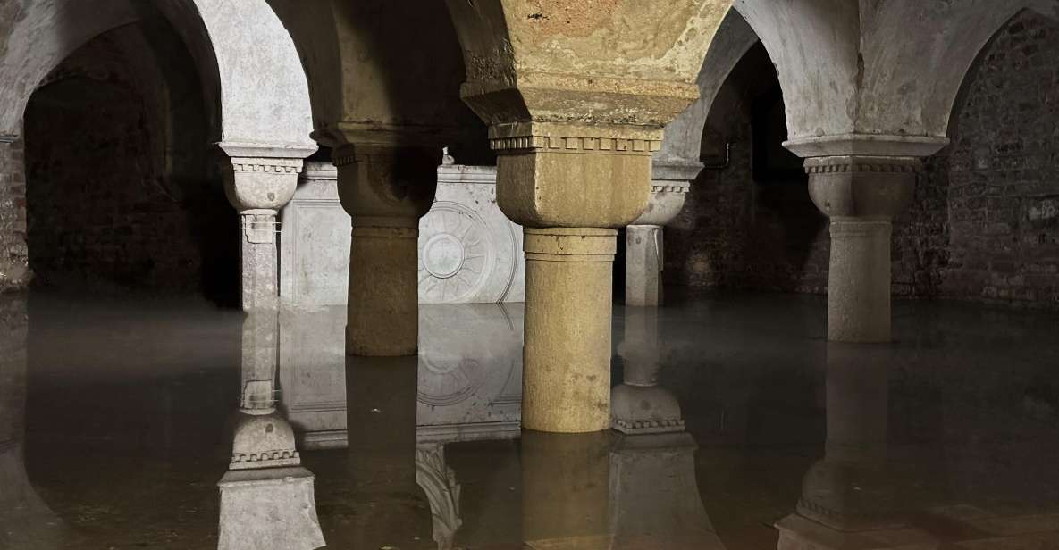 Venice: Saint Marks Basilica, Crypt and Burial Places - Exploring the Crypt of San Zaccaria