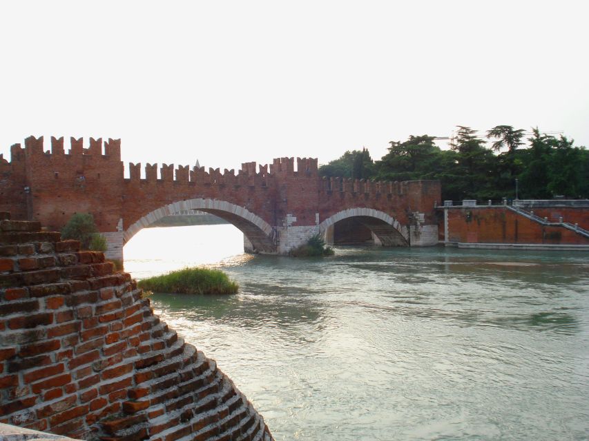 Verona Private Tour: the Place of Lovers - Cathedral of S. Maria Matricolare