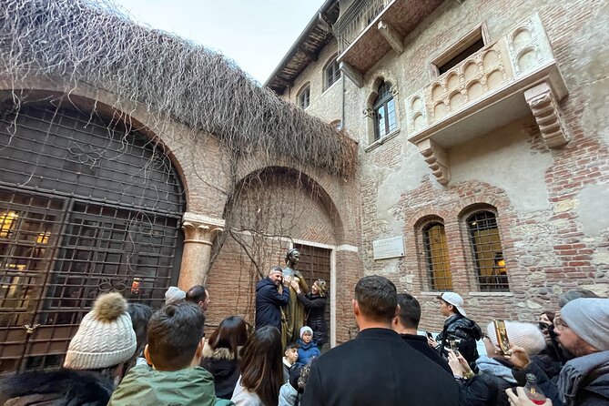 Verona Small Group Walking Tour With Cable Car and Arena Tickets - Accessibility Features