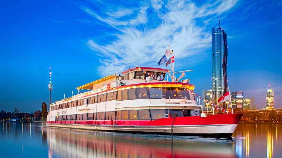 Vienna: 3,5-Hour Danube Cruise Abba Night - Menu Highlights