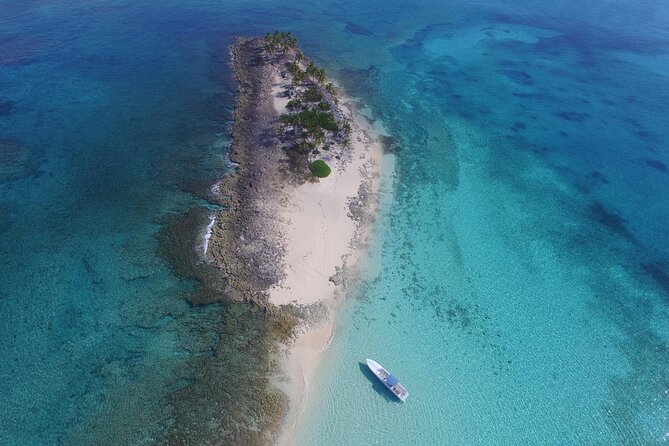 View the Turtles, Rose Island, Gilligans Island and Fishing Tour - Meeting and Pickup Details