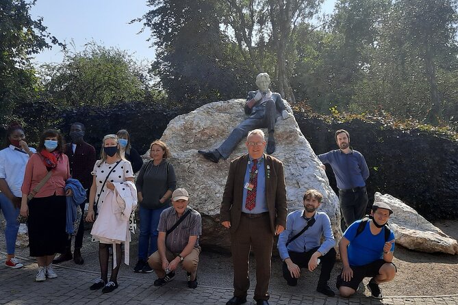 Walking Tour in Merrion Square Park - Dublin Rogues Tour - Tour Details