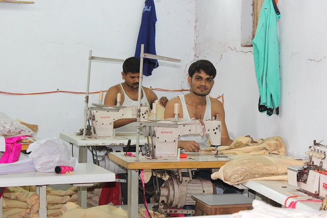 Walking Tour of Dharavi Slum in Mumbai - Small-scale Industries in Dharavi