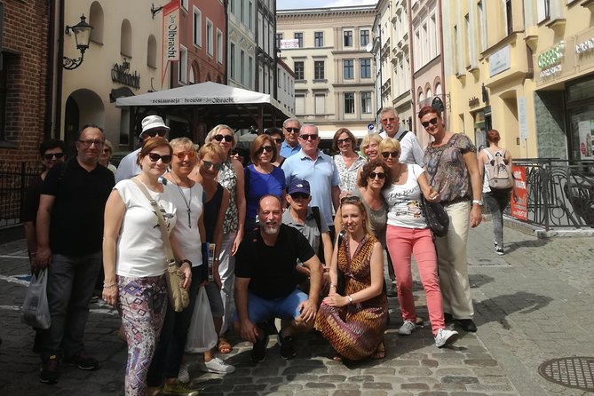 Walking Tour of the Medieval Toruń - Meeting and Pickup Details