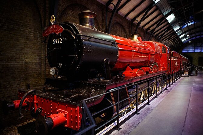 Warner Bros. Studio Tour London - the Making of Harry Potter With Transportation - Posing at Platform 9 3/4