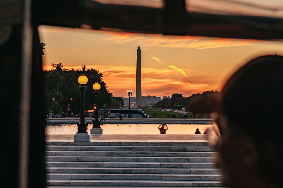 Washington DC: Monuments by Moonlight Nighttime Trolley Tour - Memorials and Monuments