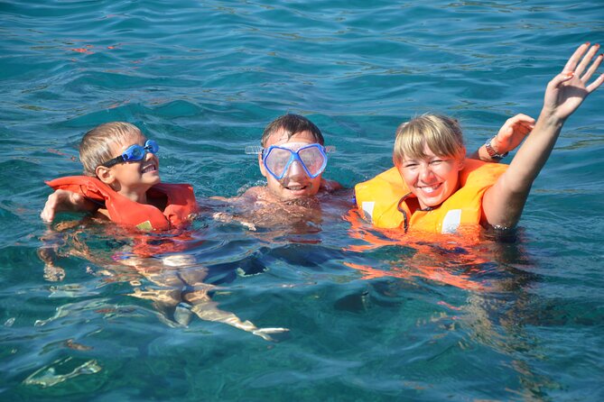 Wave Dancer Sunshine Full Day Cruise - All Inclusive - Exploration and Water Activities