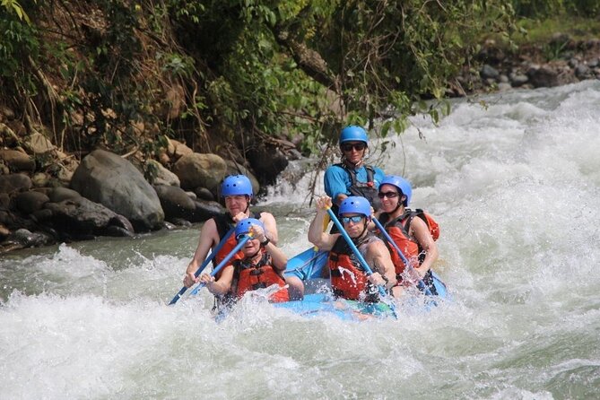 Whitewater Rafting Savegre Class II-III Plus Waterfall Manuel Antonio - What to Bring