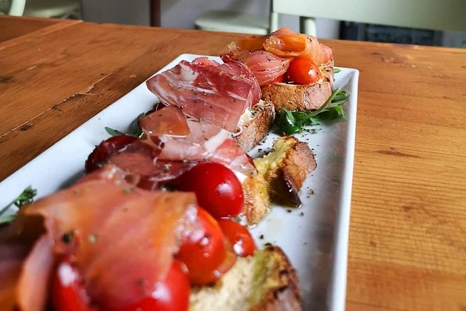 Wine and Food Tasting Experience in Lecce Old Town - Sample Menu Highlights