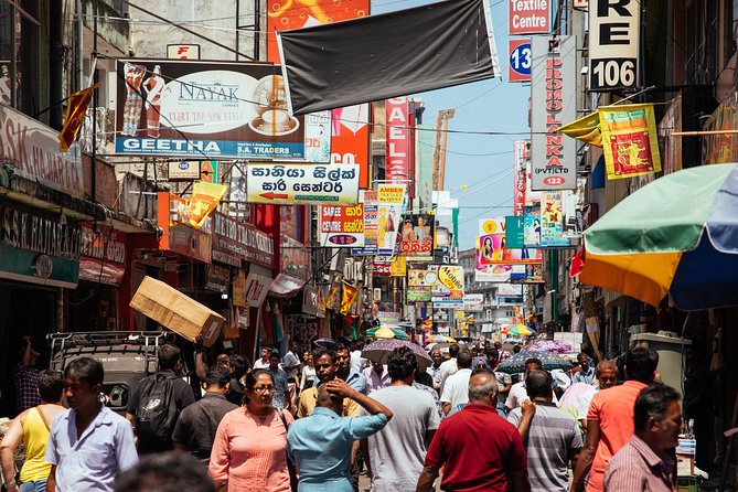 Withlocals Highlights & Hidden Gems: Best of Colombo Private Tour - Taking in Local Markets and Shops