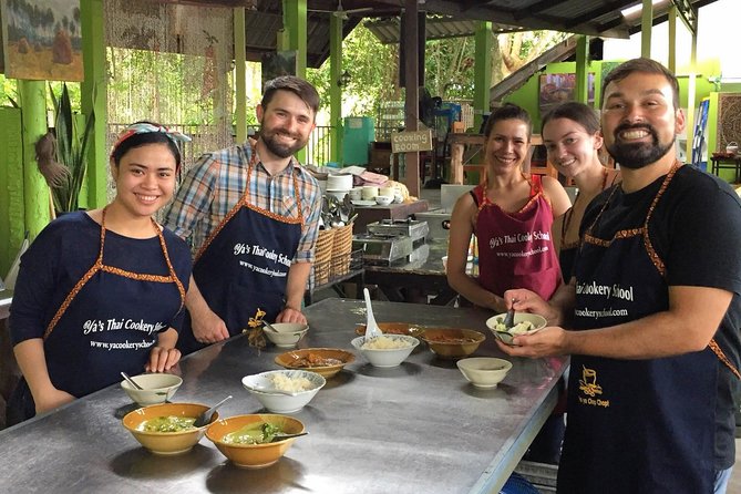 Ya Thai Cookery School Class in Krabi - Authentic Thai Dish Preparation