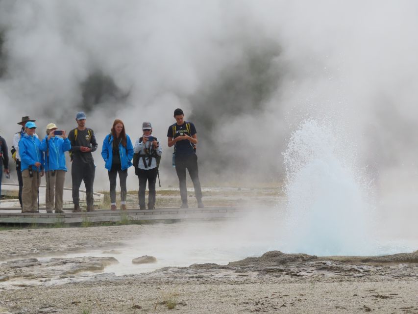 Yellowstone: Upper Geyser Basin Hike With Lunch - Itinerary for the Day